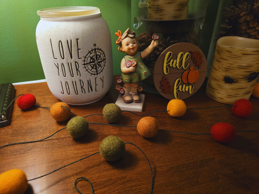 Falling Leaves Felt Ball Garland – Autumn Pom Pom Garland, Thanksgiving Mantel Decor, Fall Wool Ball Garland, Fall Decoration