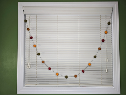 Falling Leaves Felt Ball Garland – Autumn Pom Pom Garland, Thanksgiving Mantel Decor, Fall Wool Ball Garland, Fall Decoration