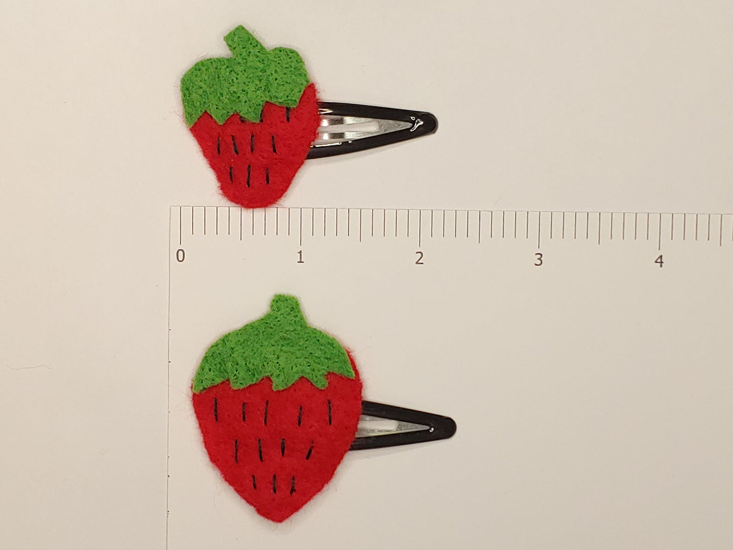 Mommy n' Me Strawberry Felt Hair Clip Set